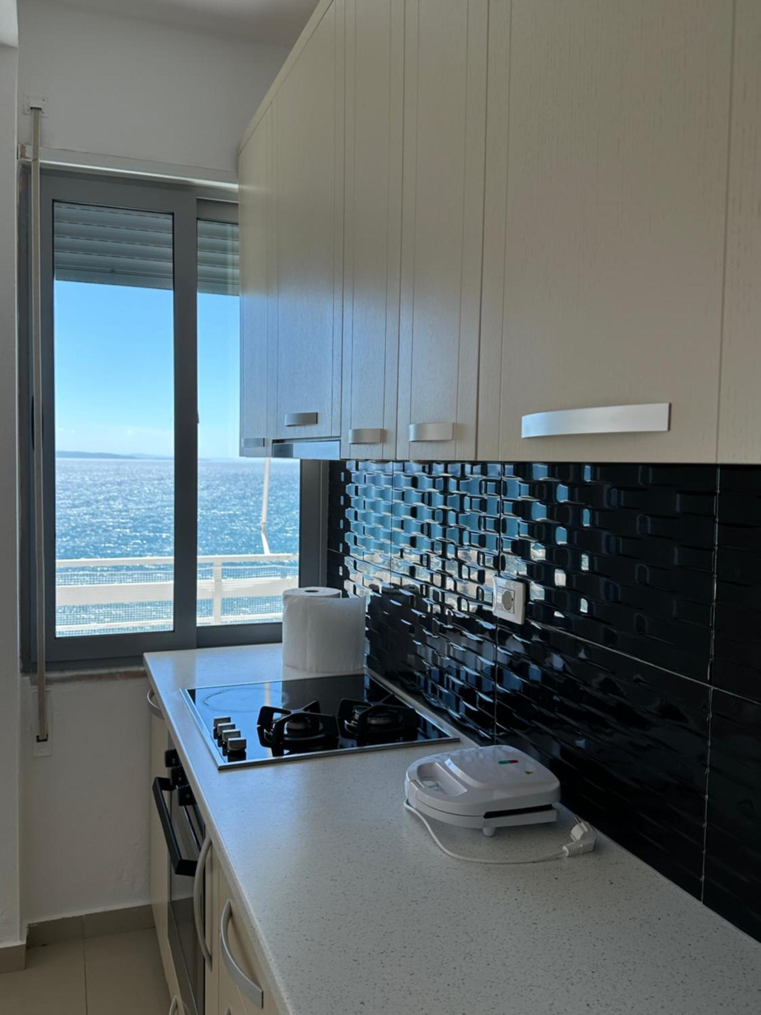 White Sea View Residence 2 Sarandë Exteriör bild